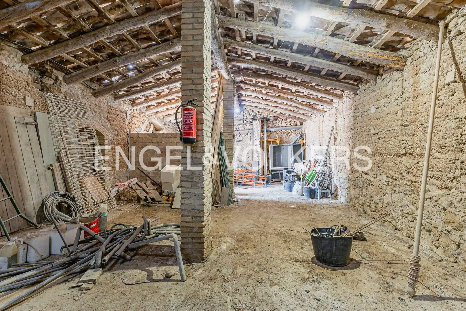 Casa amb terrassa en venda a Torrelles de Foix, imagen 48