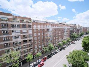 Exterior view of Flat for sale in  Madrid Capital  with Air Conditioner