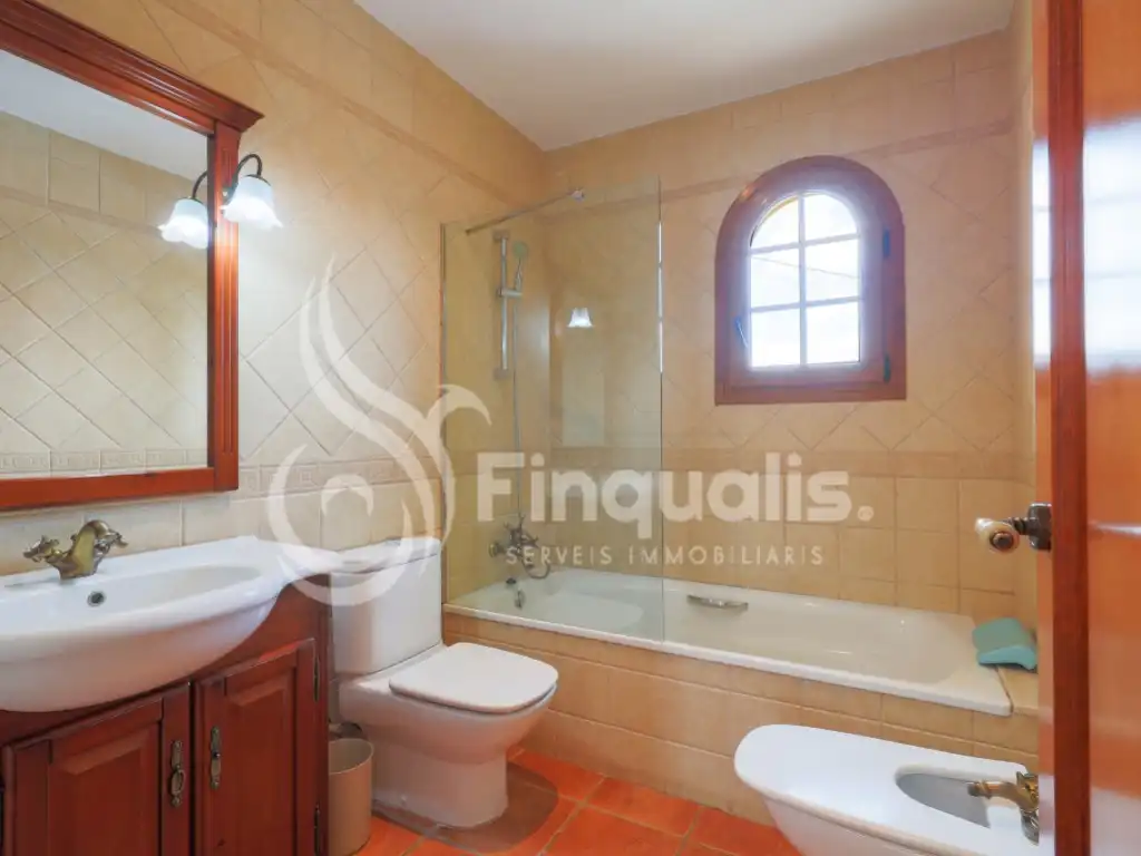 Baño de Casa o chalet en venta en Santa Eulàlia de Ronçana con Aire acondicionado