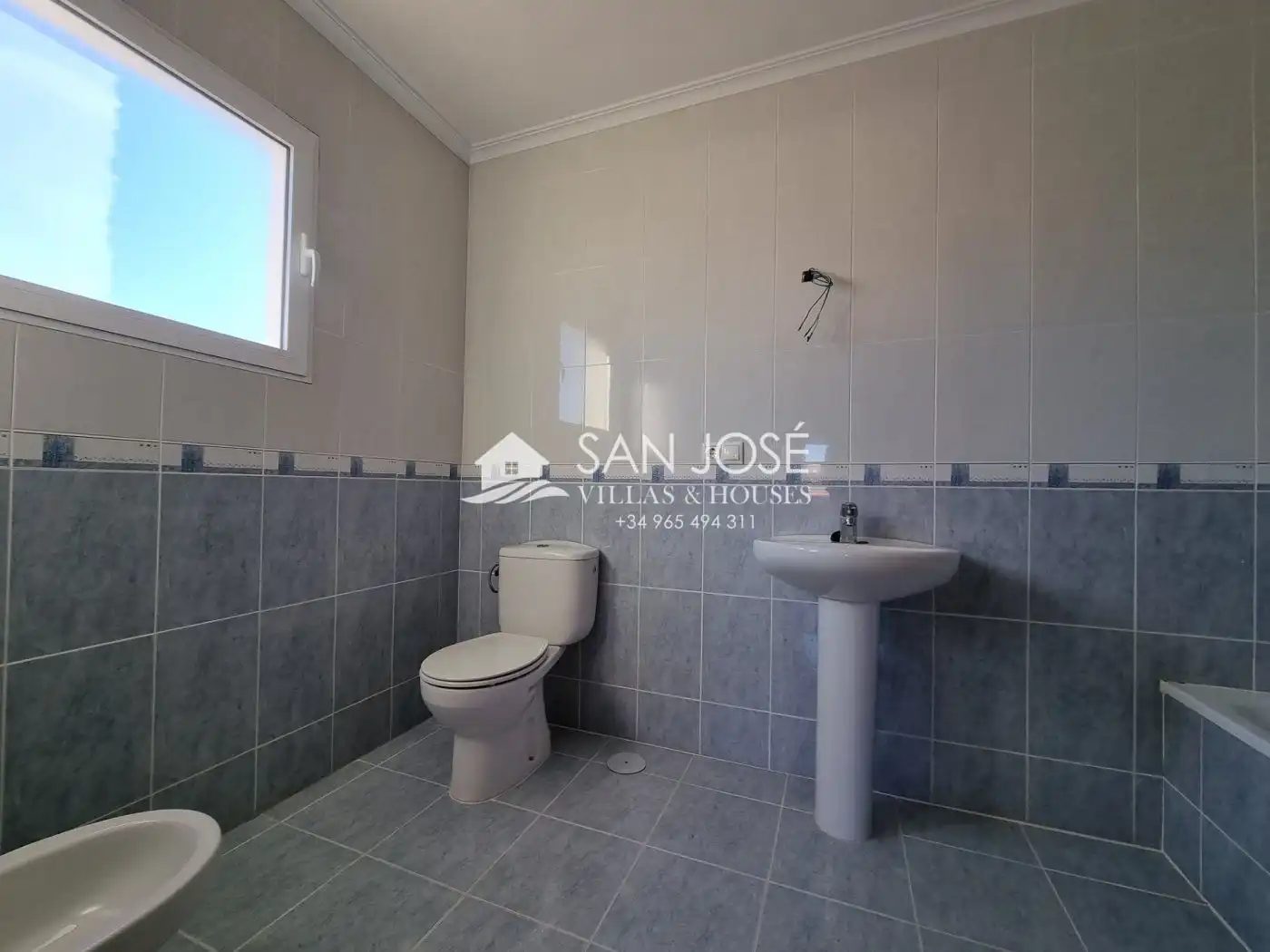 Badezimmer von Haus oder Chalet zum Verkauf in Salinas mit Heizung