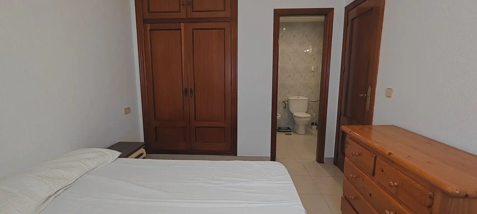 Schlafzimmer von Wohnung zur Miete in Granada mit Terrasse und Möbliert