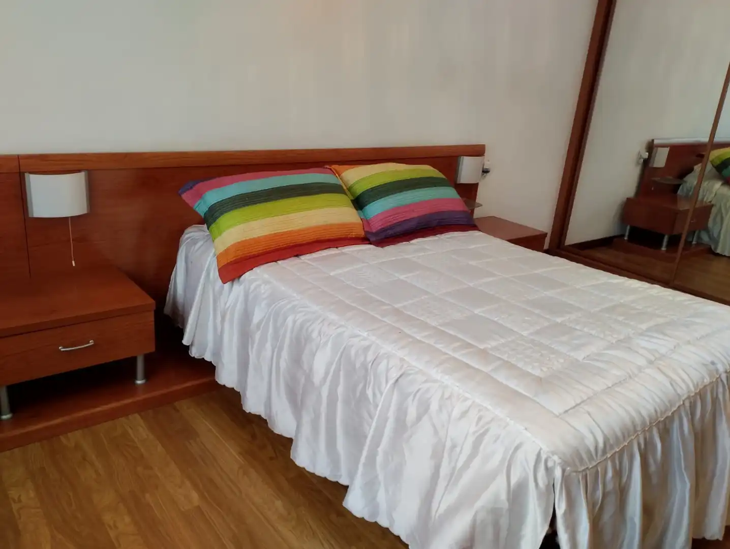 Dormitori de Pis en venda en  Logroño amb Calefacció, Parquet i Moblat