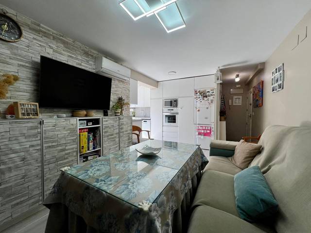 Piso en Venta en Santa Rosa - Valdeolleros