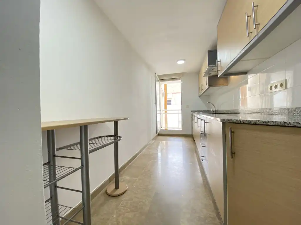 Piso en venta en Calle Sant Bertomeu, Avenida Alemania-Italia