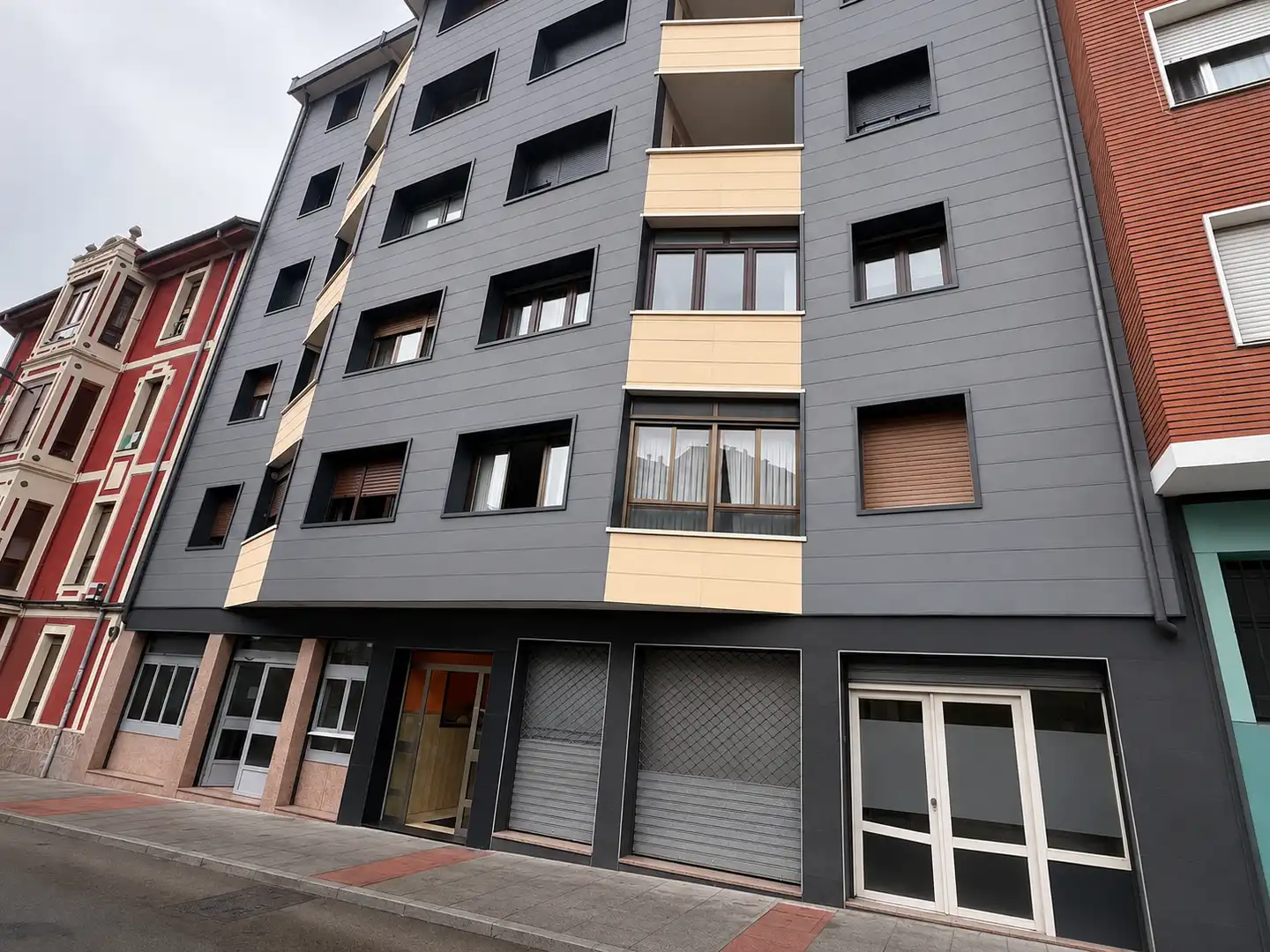 Vista exterior de Local en venta en Santurtzi 