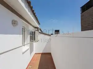 Terraza de Casa adosada en venta en Sant Cugat del Vallès con Aire acondicionado, Calefacción y Jardín privado