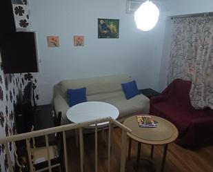 Sala d'estar de Casa adosada en venda en Loja amb Aire condicionat, Terrassa i Moblat