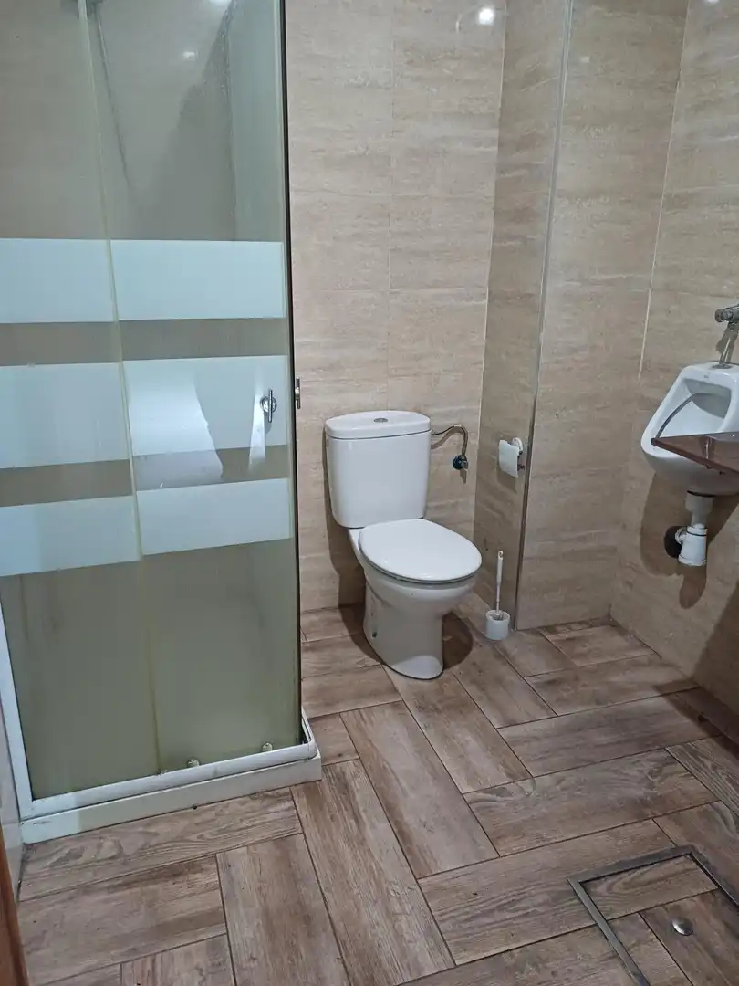 Baño de Nave industrial de alquiler en Camargo