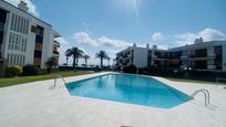 Piscina de Apartament en venda en Cambrils amb Calefacció, Terrassa i Moblat
