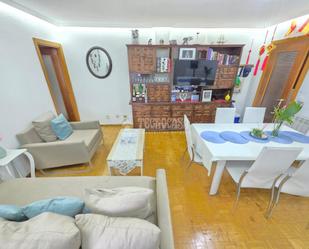 Sala d'estar de Pis en venda en Coslada amb Calefacció i Parquet
