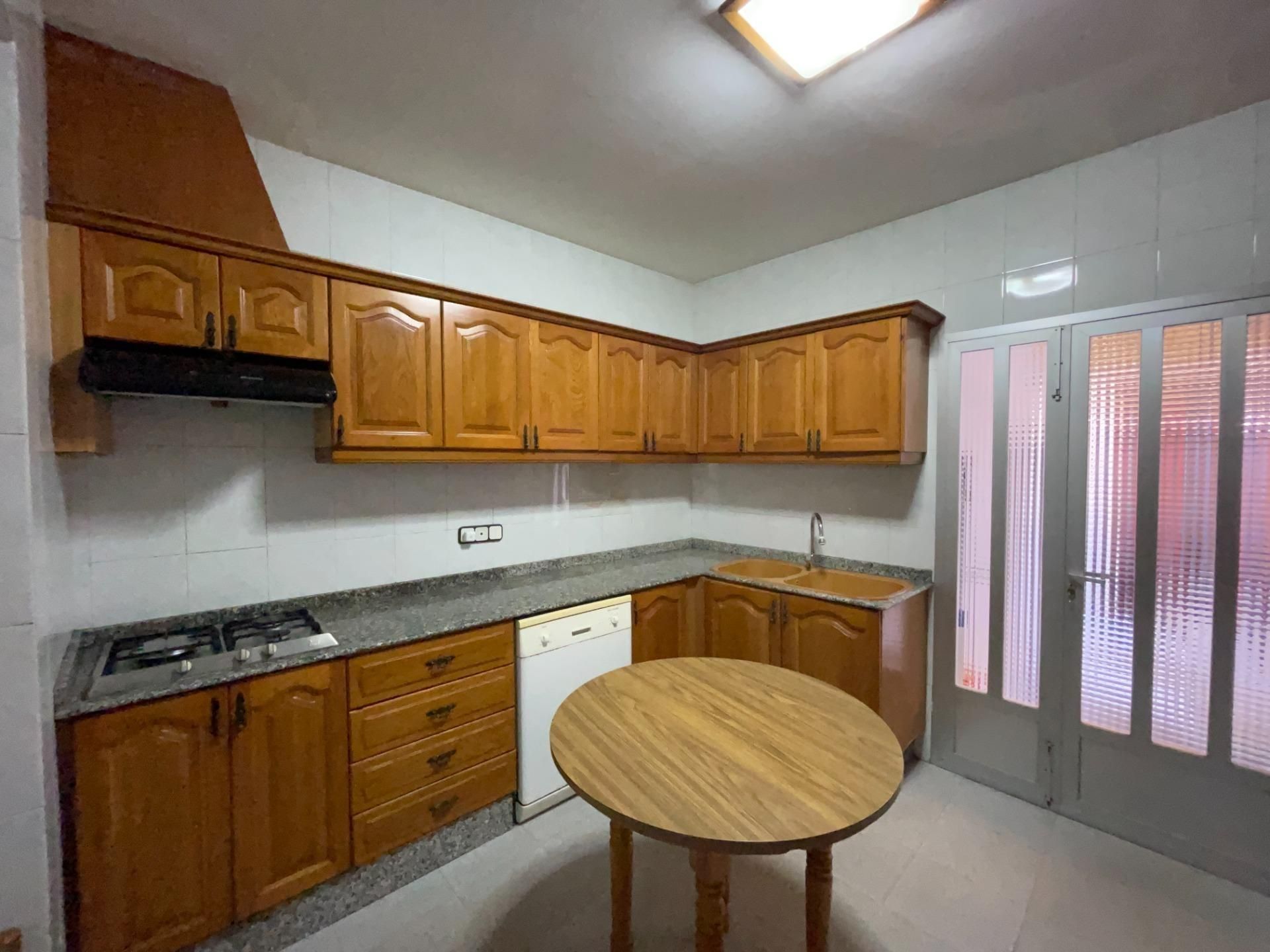 Kitchen of House or chalet for sale in L'Alcúdia de Crespins  with Air Conditioner, Terrace and Storage room