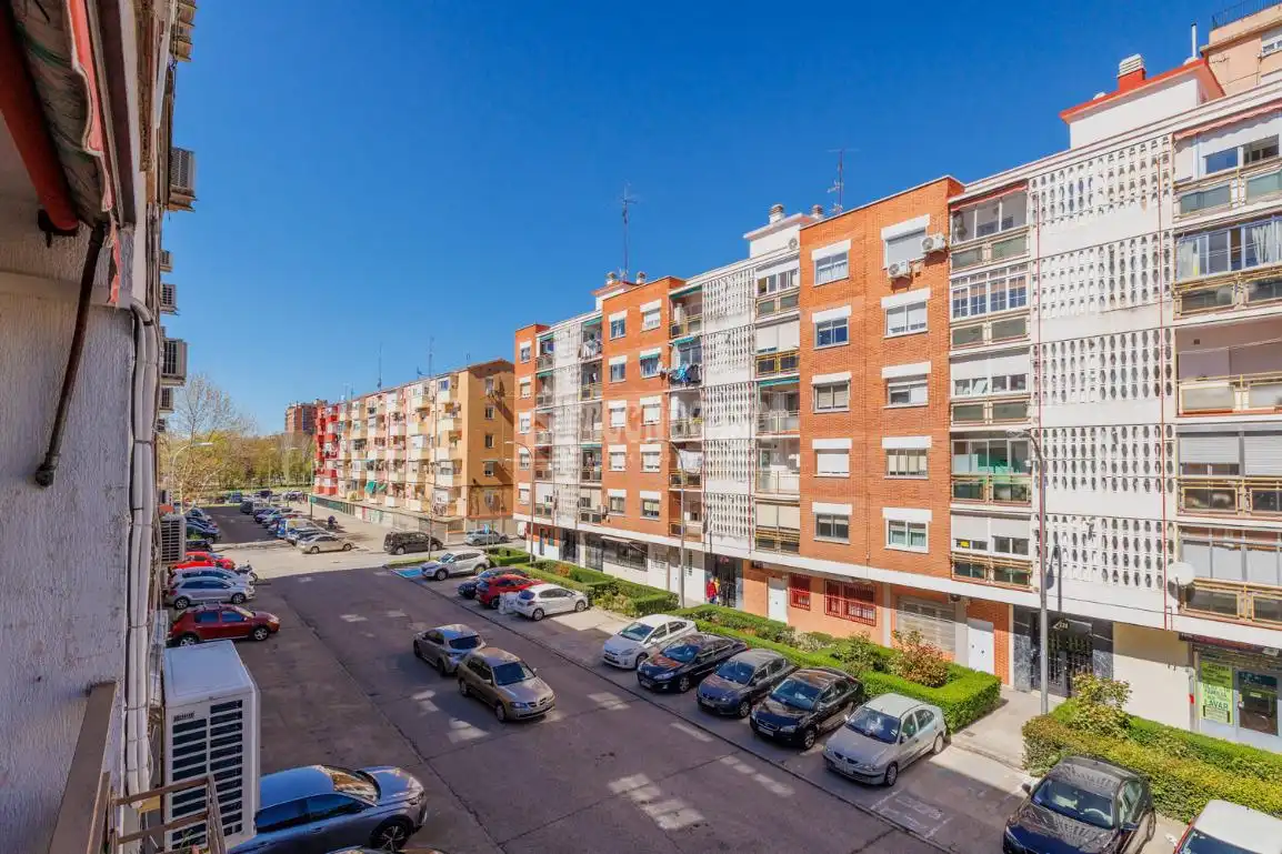 Exterior view of Flat for sale in Madrid  with Air Conditioner and Heating