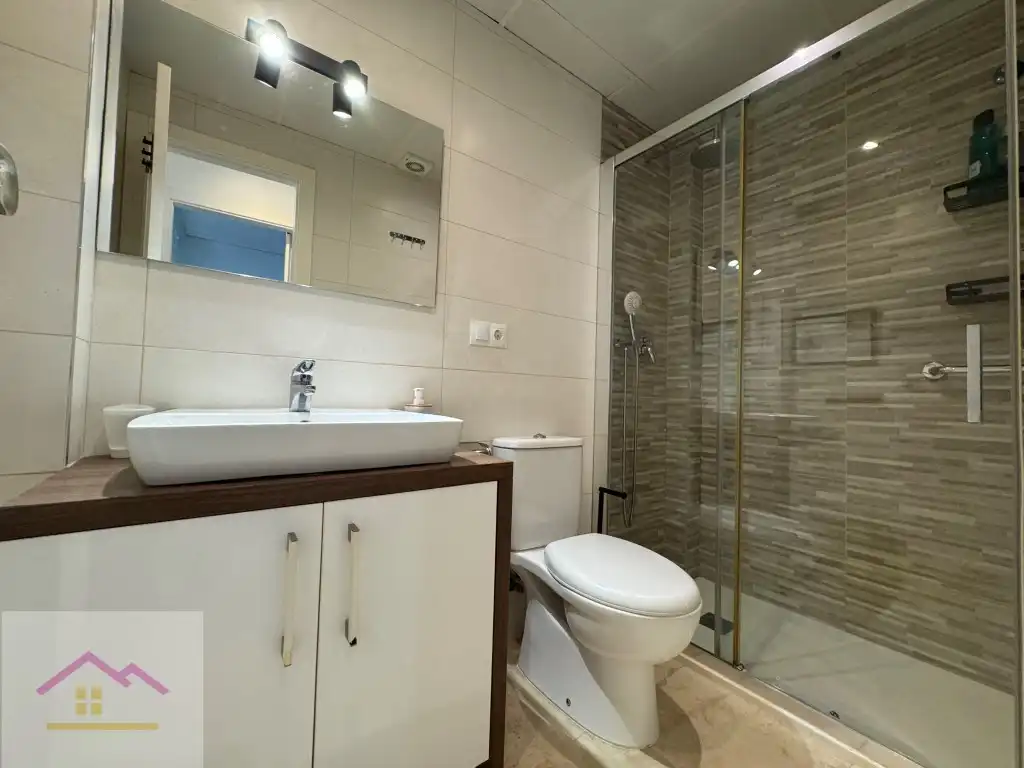 Ground floor with pool for sale in Avenida de Manila 4, imagen 9