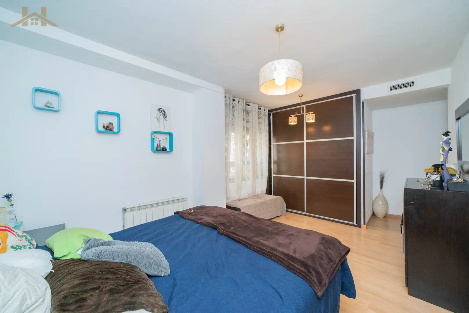 Bedroom of Flat for sale in Móstoles  with Air Conditioner, Heating and Storage room