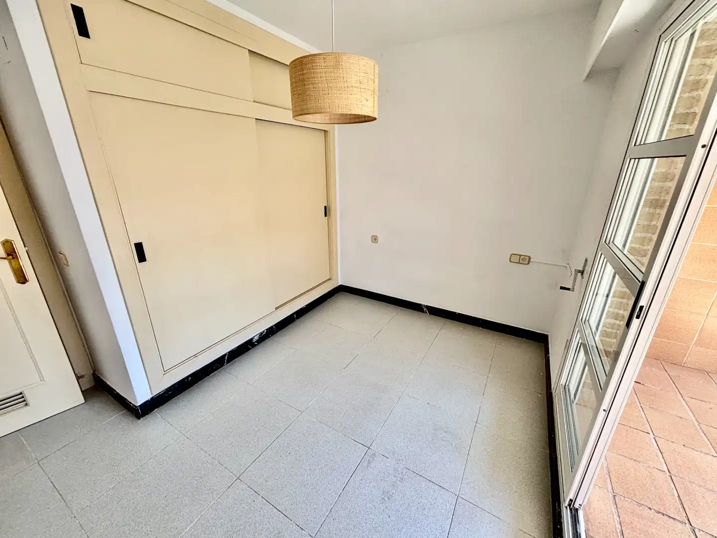 Habitación de Casa adosada en venta en Alicante / Alacant con Aire acondicionado, Jardín privado y Terraza