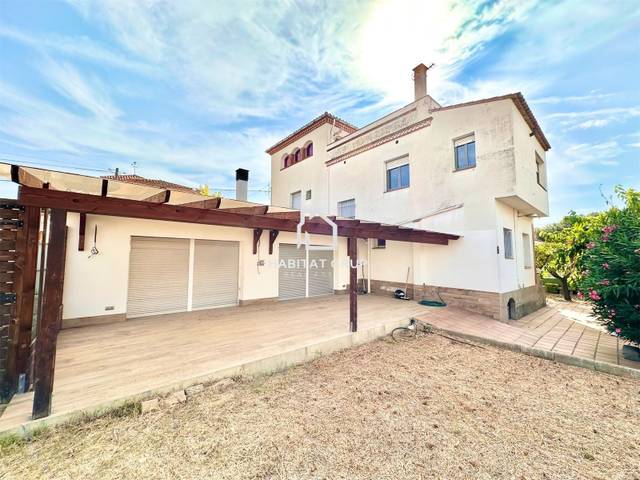 Casa-chalet en Venta en Banyoles