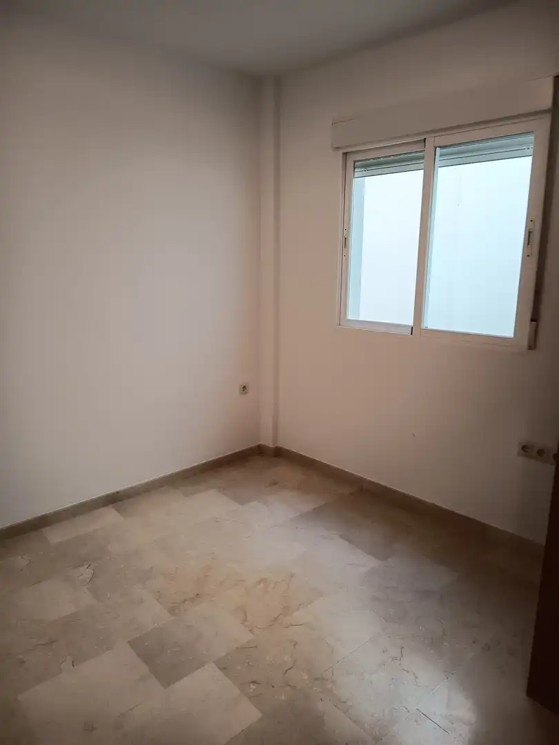 Schlafzimmer von Wohnung zur Miete in La Malahá