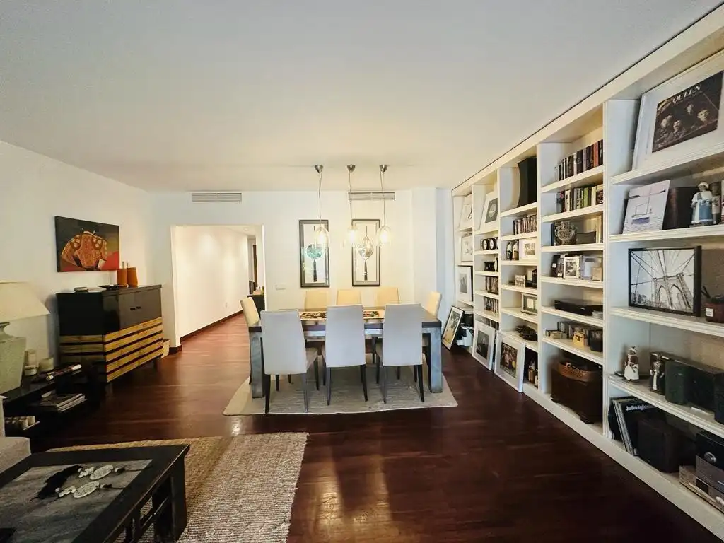 Esszimmer von Erdgeschoss zur Miete in Marbella mit Klimaanlage, Privatgarten und Terrasse