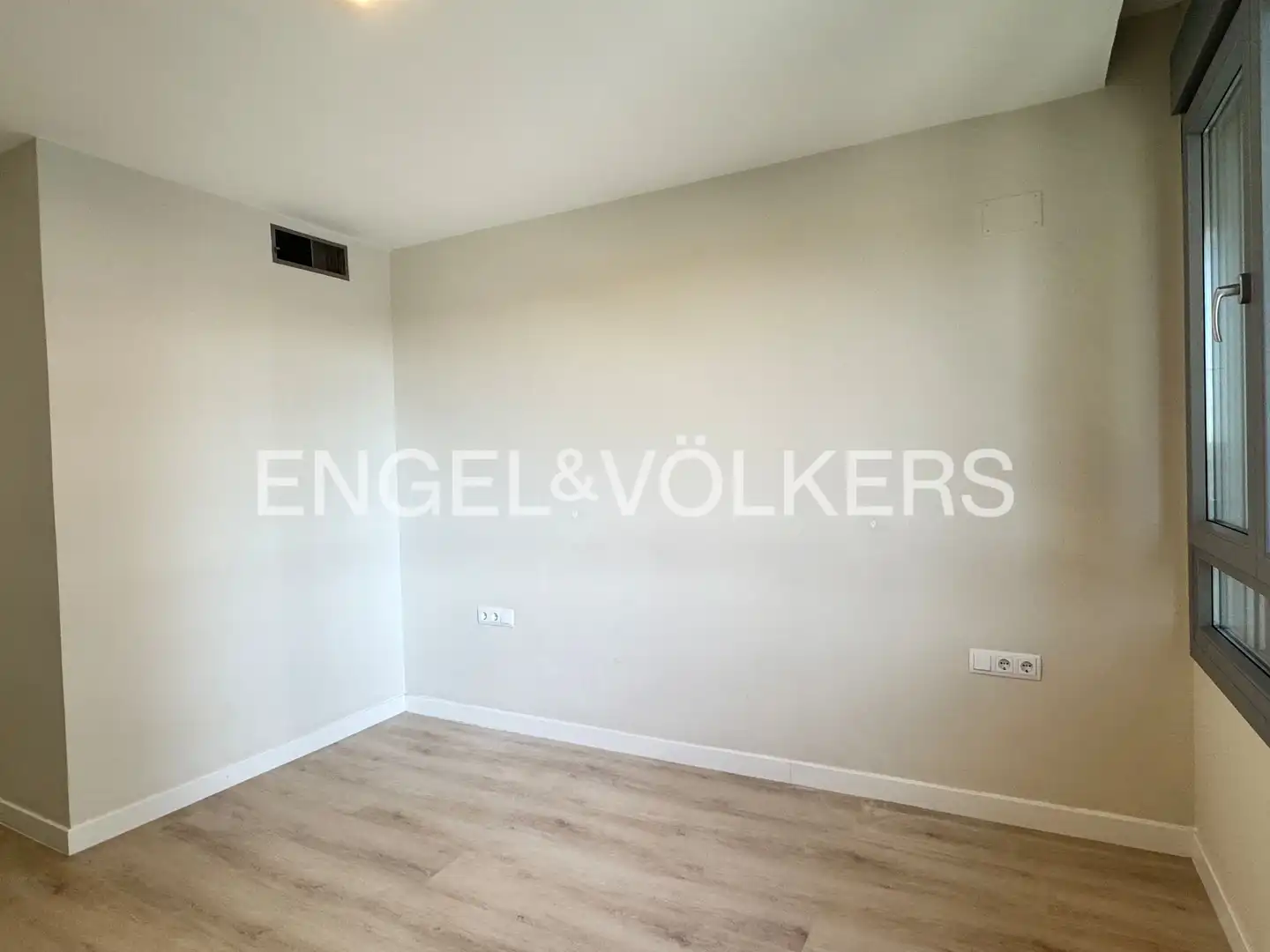 Balcony of Flat for rent in Madrid  with Air Conditioner, Heating and Terrace