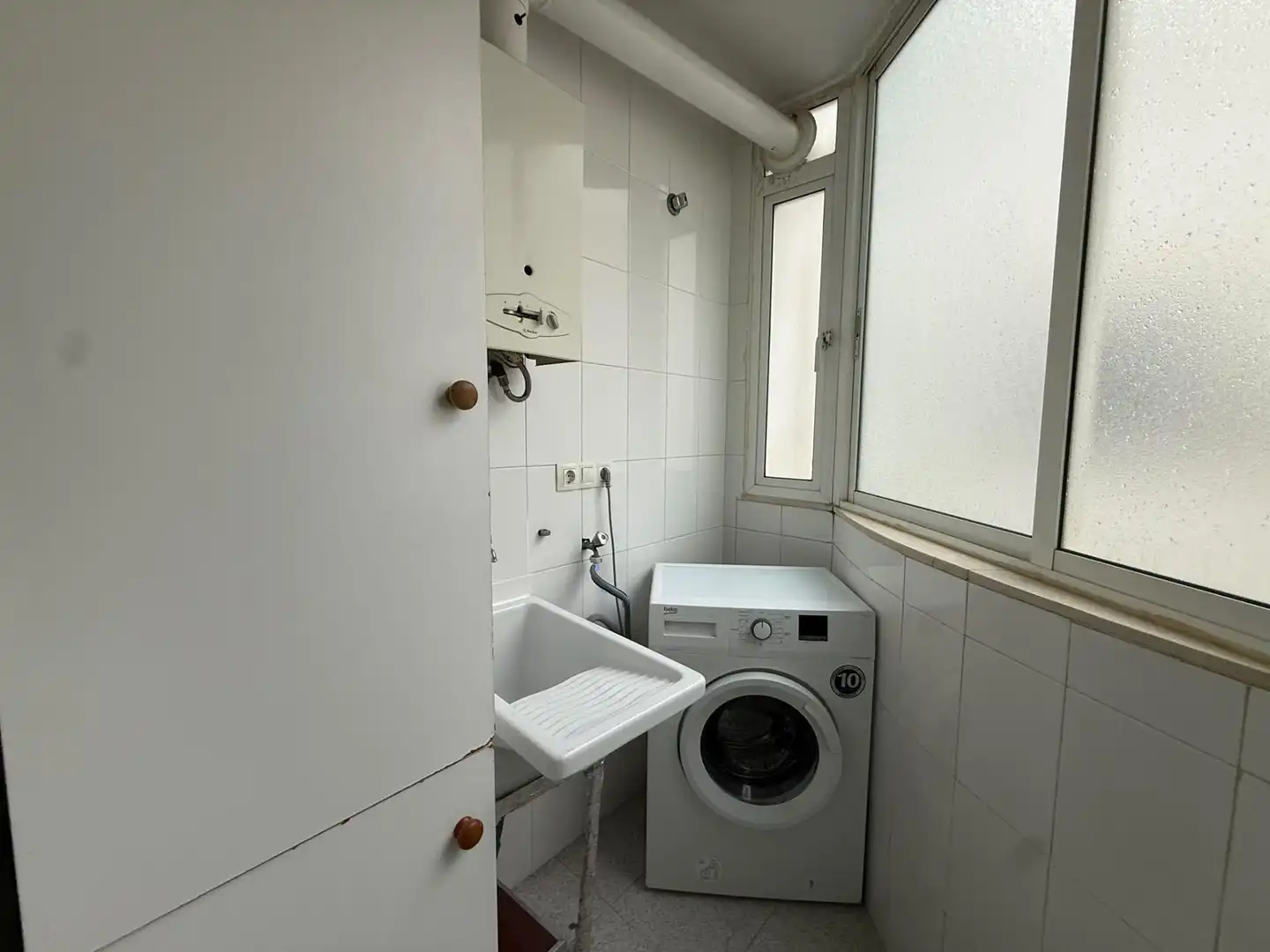 Baño de Piso de alquiler en Alicante / Alacant con Aire acondicionado, Calefacción y Terraza