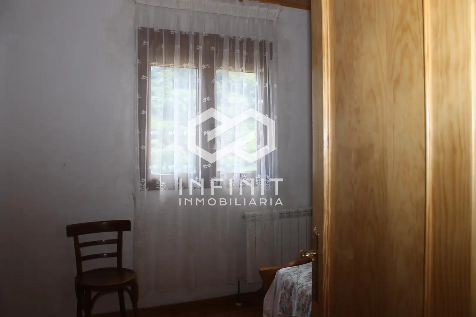 Habitación de Casa o chalet en venta en Somiedo con Calefacción, Jardín privado y Trastero