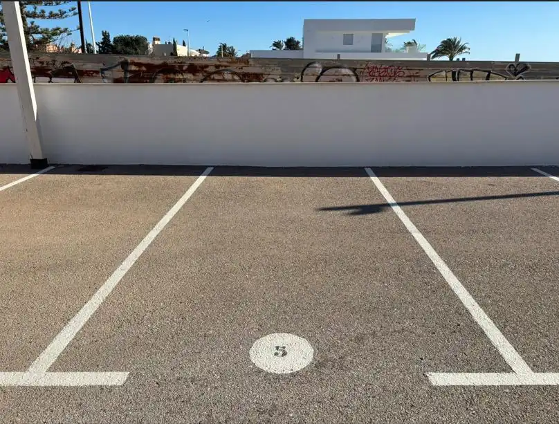 Parking de Apartamento en venta en La Manga del Mar Menor con Aire acondicionado, Calefacción y Terraza
