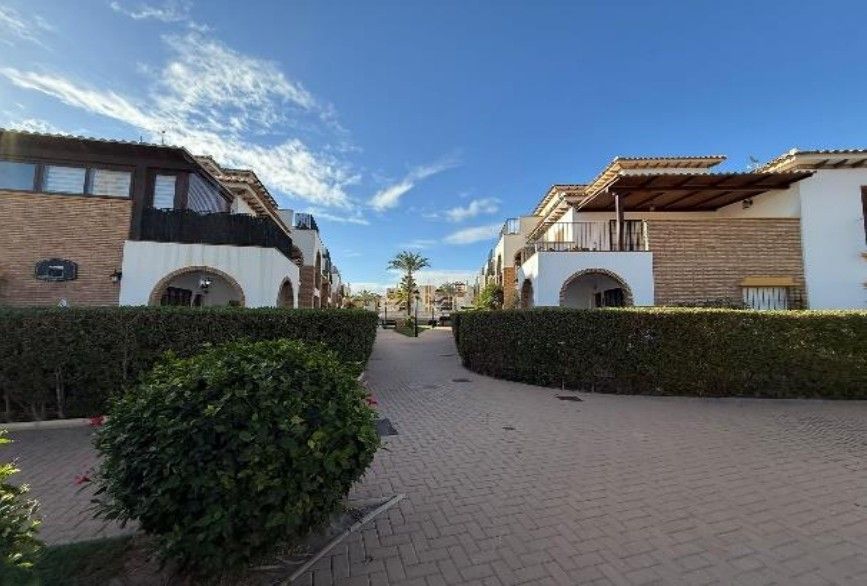 Flat for sale in C/ Ronda Generalife, Lomas del Mar