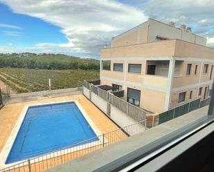 Piscina de Pis de lloguer en Calafell amb Aire condicionat, Terrassa i Balcó