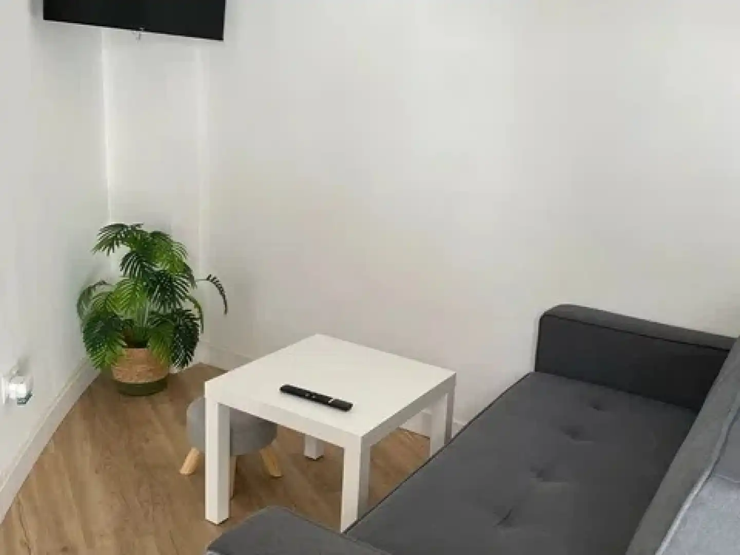 Sala de estar de Estudio de alquiler en Torremolinos con Aire acondicionado, Terraza y Amueblado