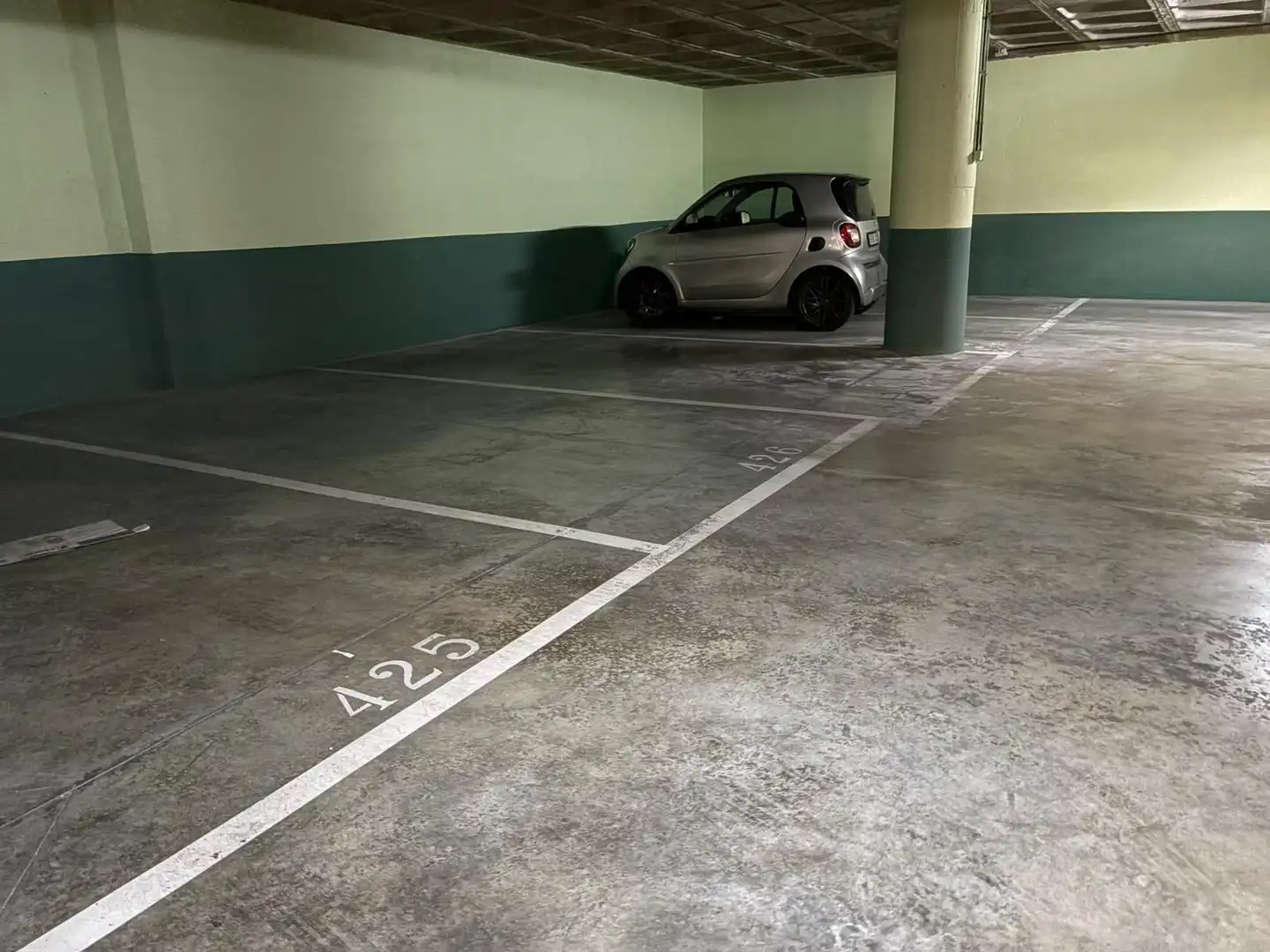 Aparcament de Loft en venda en San Sebastián de los Reyes amb Calefacció