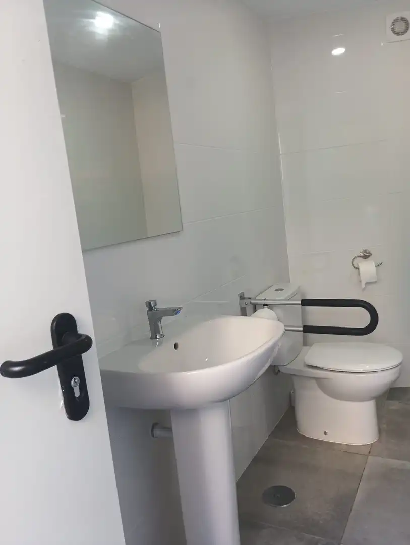 Bathroom of Apartments for sale in Benidorm  with Air Conditioner, Heating and Private garden