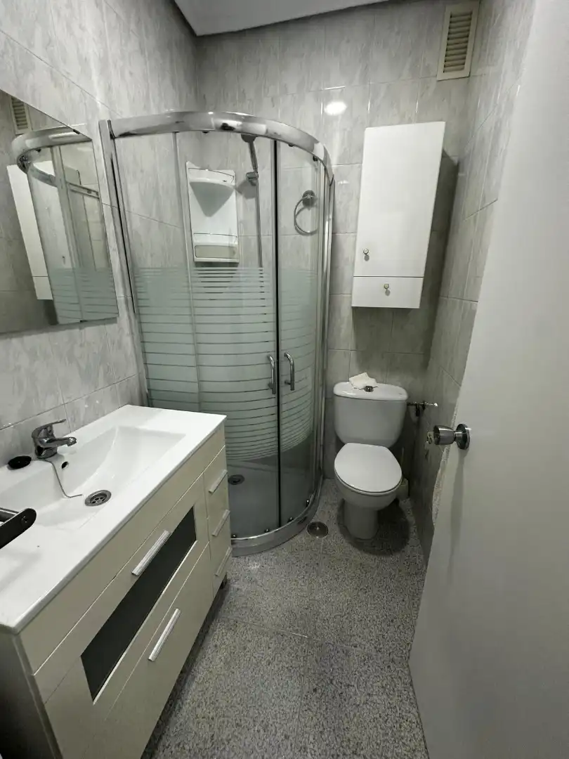 Bathroom of Flat for share in Jaén  with Air Conditioner, Furnished and Balcony
