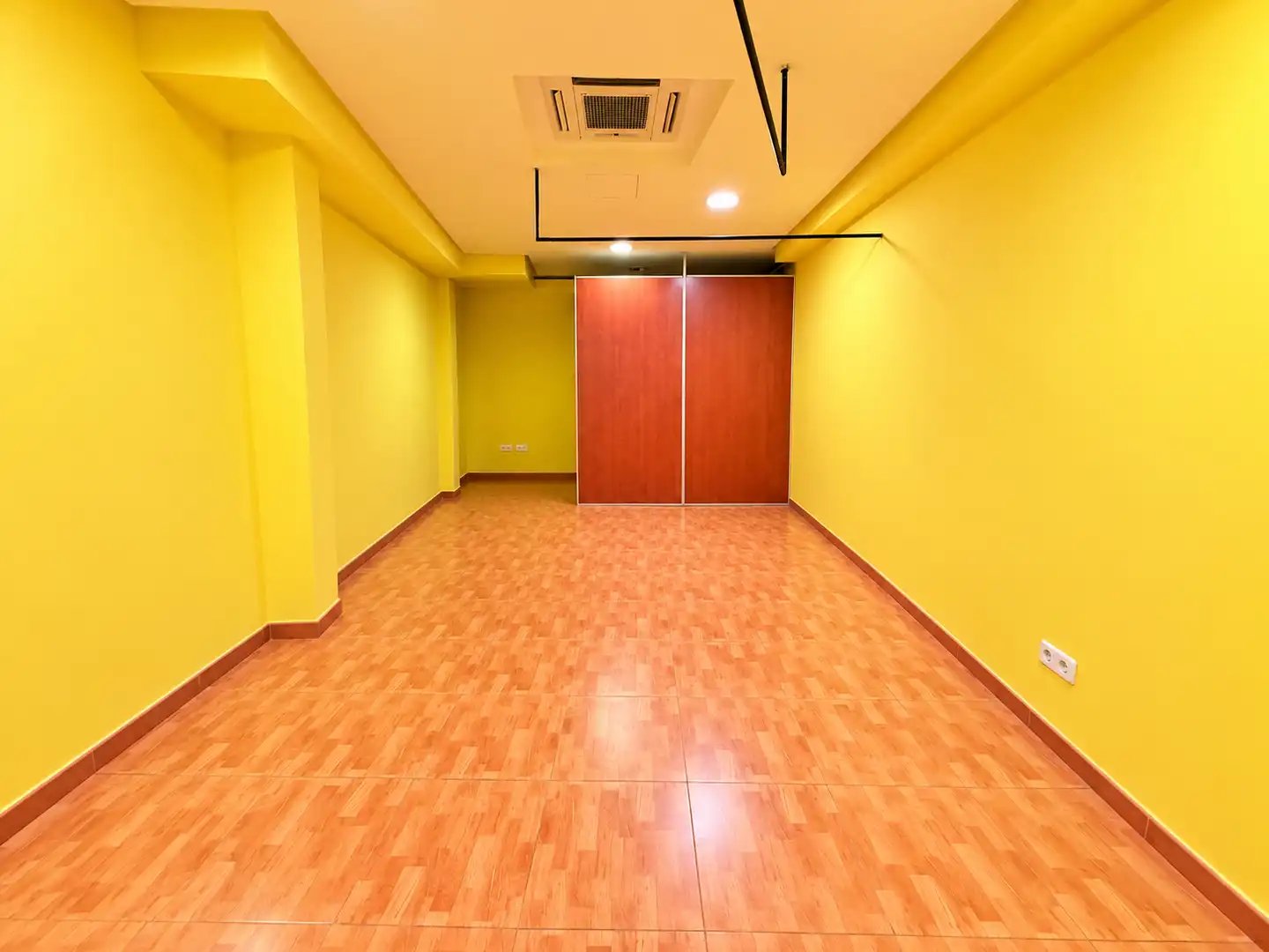 Business premises for sale in Carrer de Font i Monteros, imagen 9
