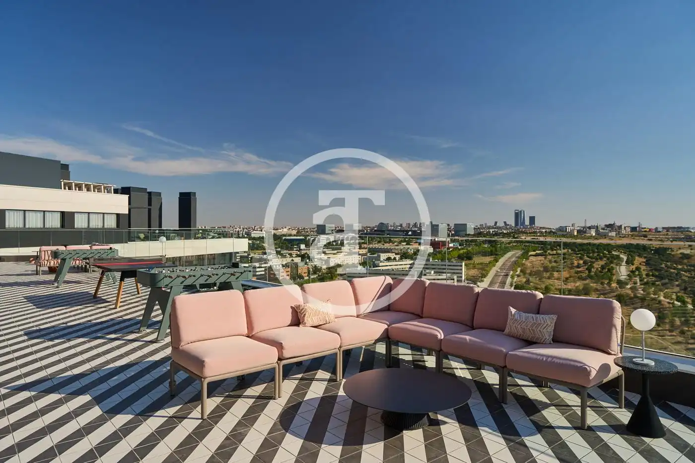 Terraza de Estudio de alquiler en Alcobendas con Aire acondicionado, Calefacción y Amueblado