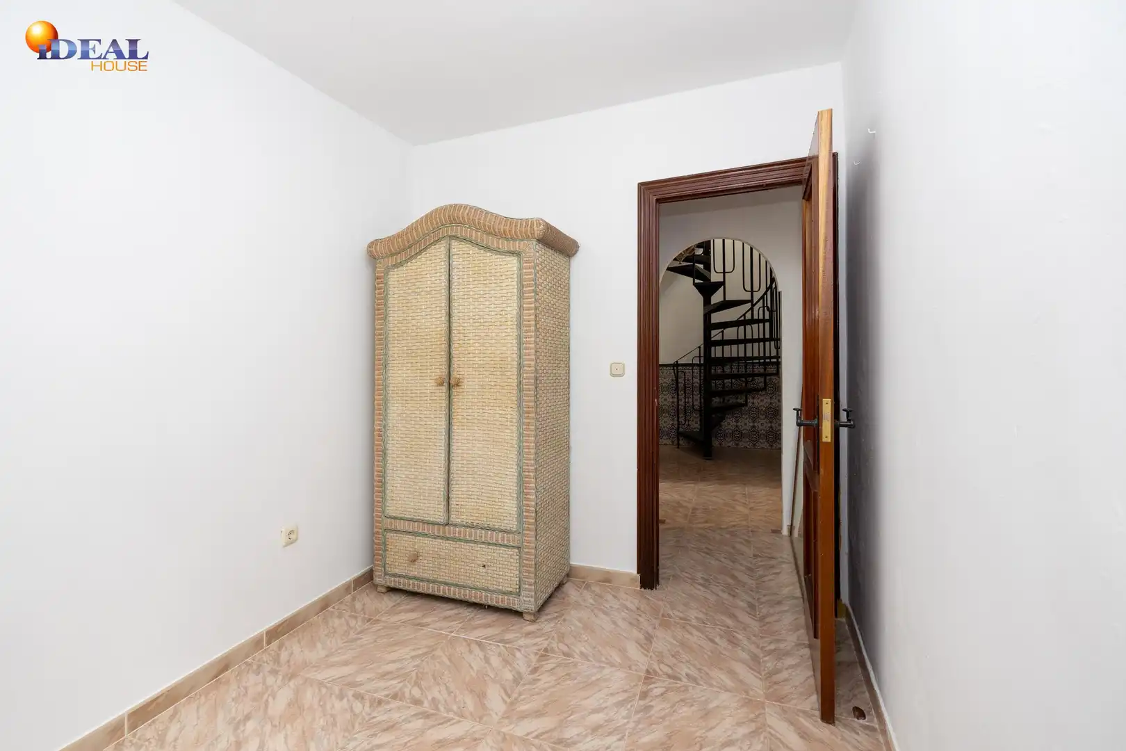 Country house zum Verkauf in Dílar mit Privatgarten