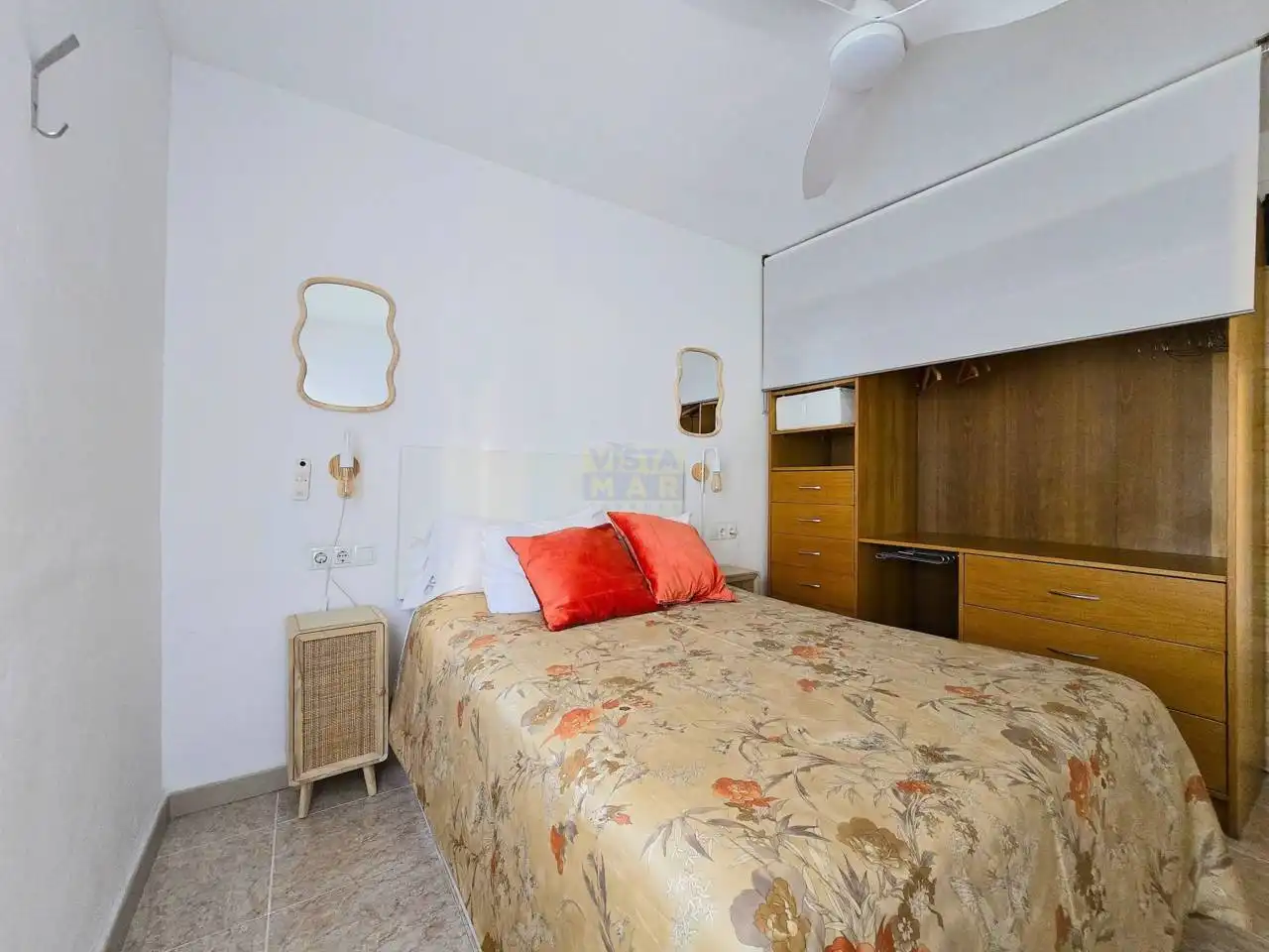 Bedroom of Flat for sale in Cubelles  with Air Conditioner, Heating and Terrace
