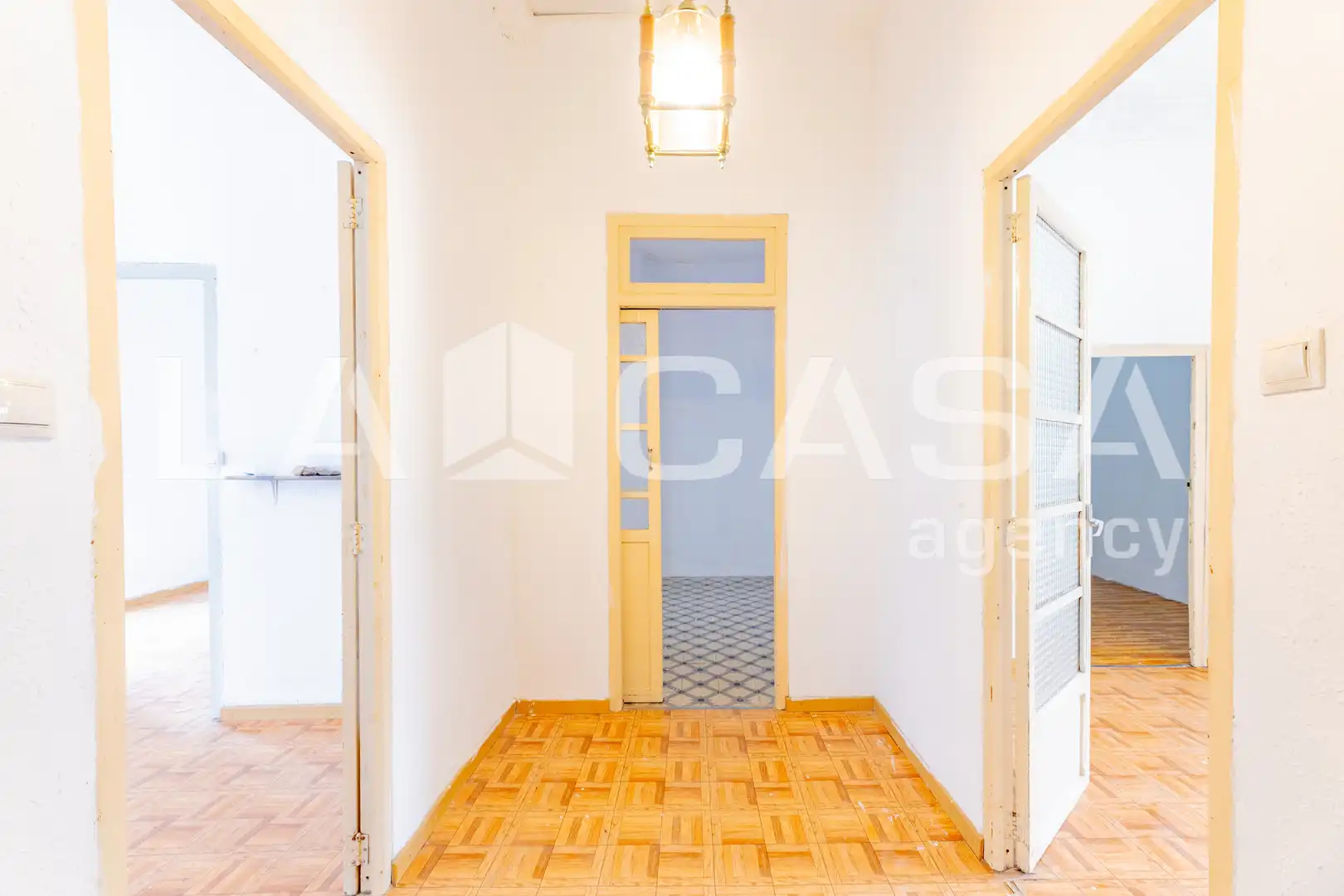 Flat for sale in Valencia  with Balcony