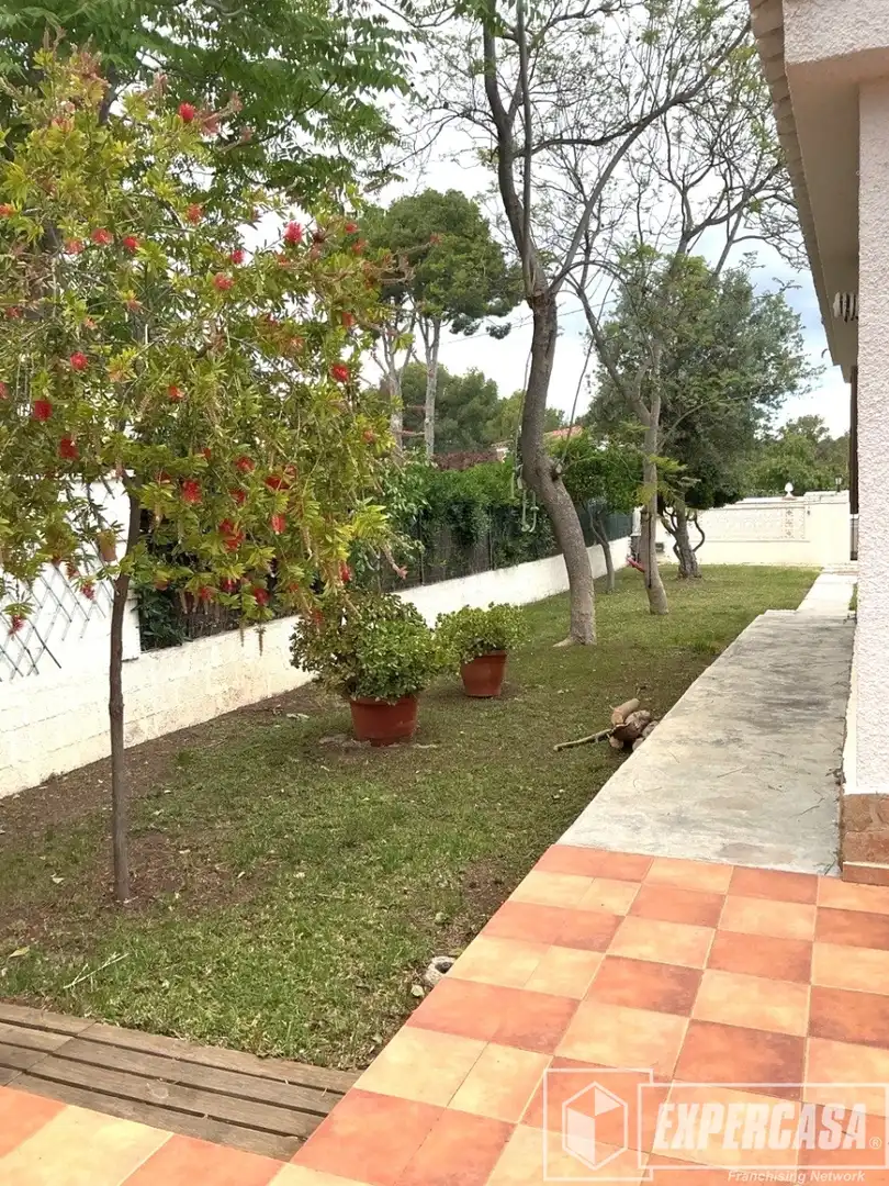 Garten von Haus oder Chalet zum Verkauf in Bétera mit Klimaanlage, Terrasse und Abstellraum
