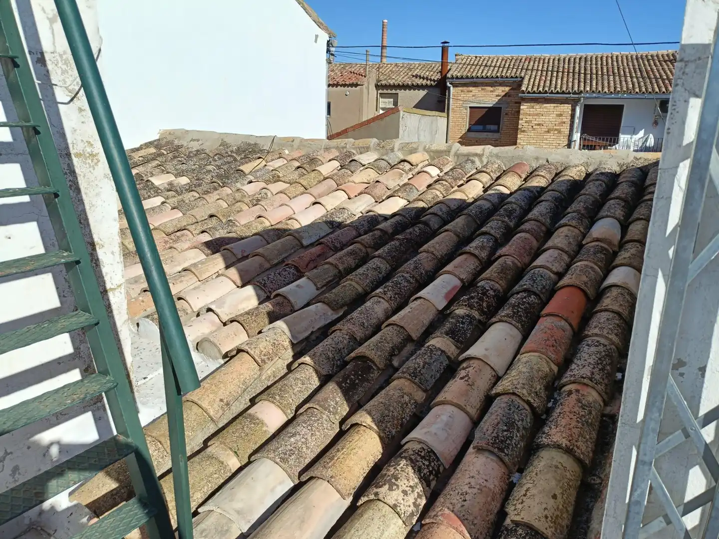 Vista exterior de Finca rústica en venda en Luceni amb Calefacció i Moblat