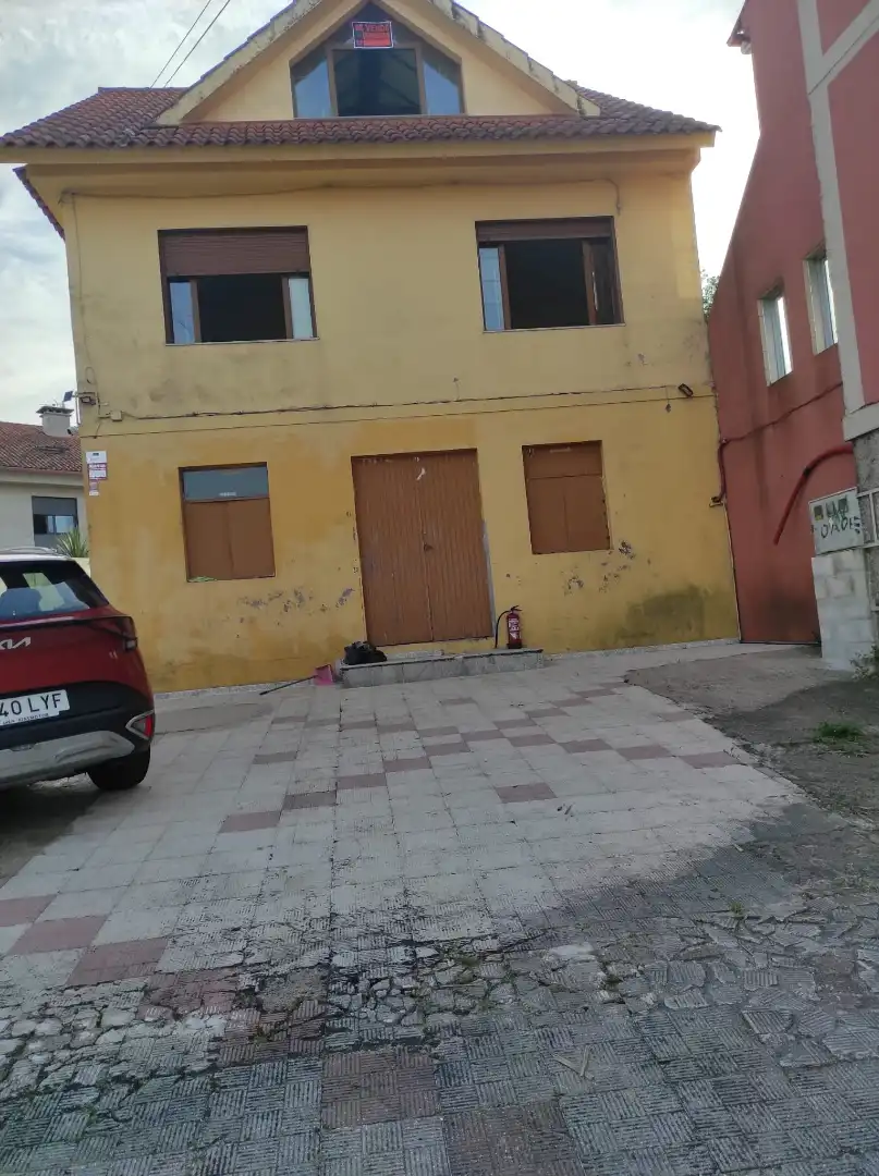 Außenansicht von Gebäude zum Verkauf in Vigo 