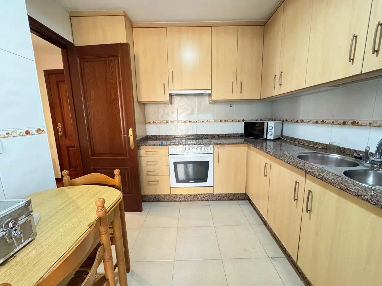 Kitchen of Flat for sale in Vigo   with Heating, Parquet flooring and Storage room