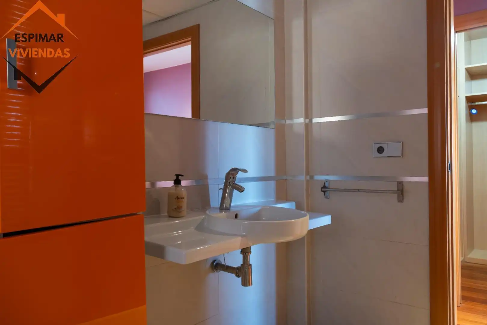 Bathroom of Houses for sale in Villanueva de Gállego  with Air Conditioner, Heating and Private garden