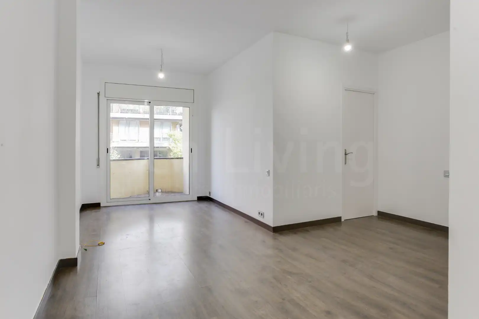 Living room of Flat for rent in Barcelona  with Air Conditioner, Heating and Parquet flooring