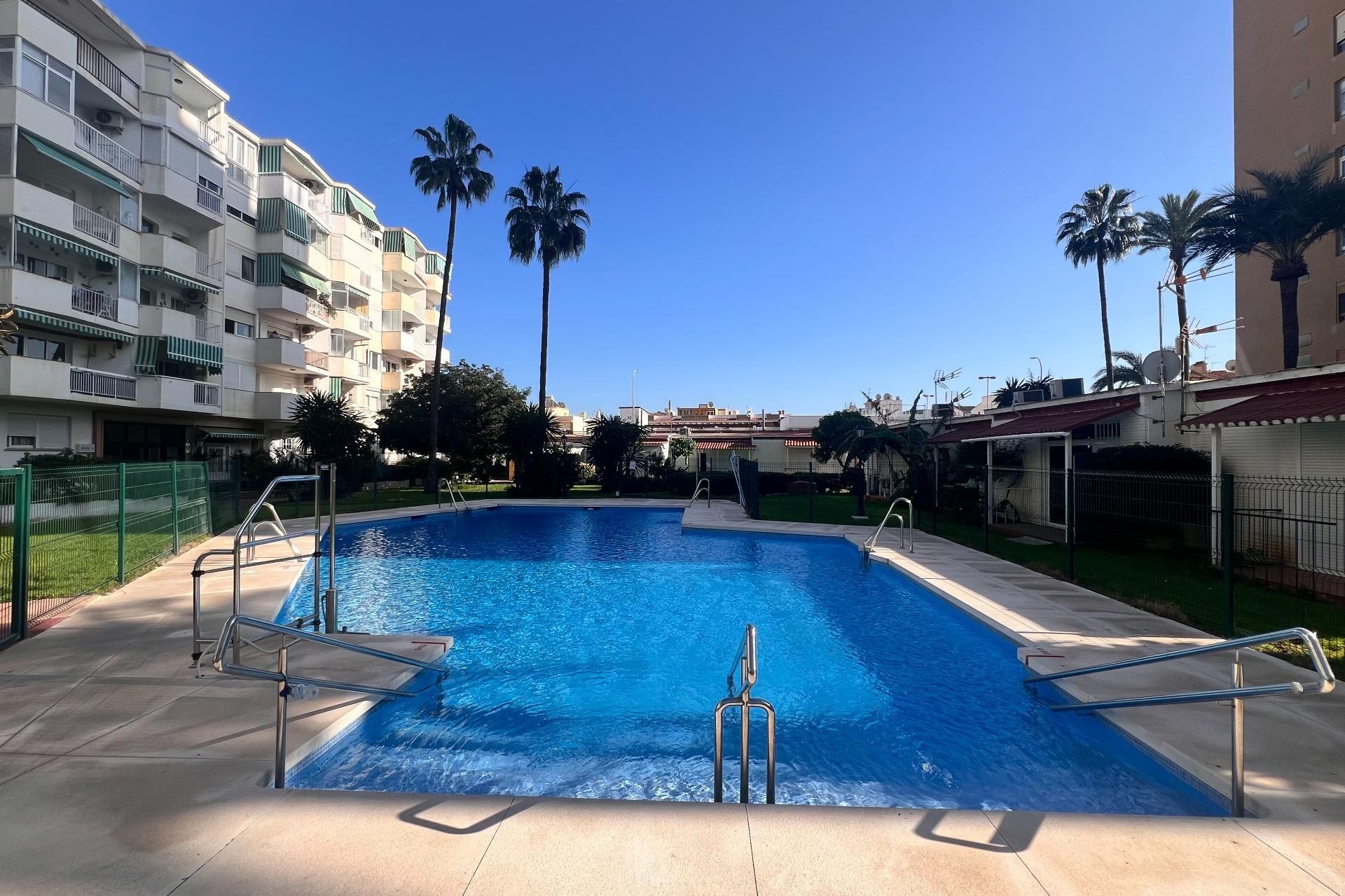 Swimming pool of Flat for sale in Torremolinos  with Air Conditioner and Terrace