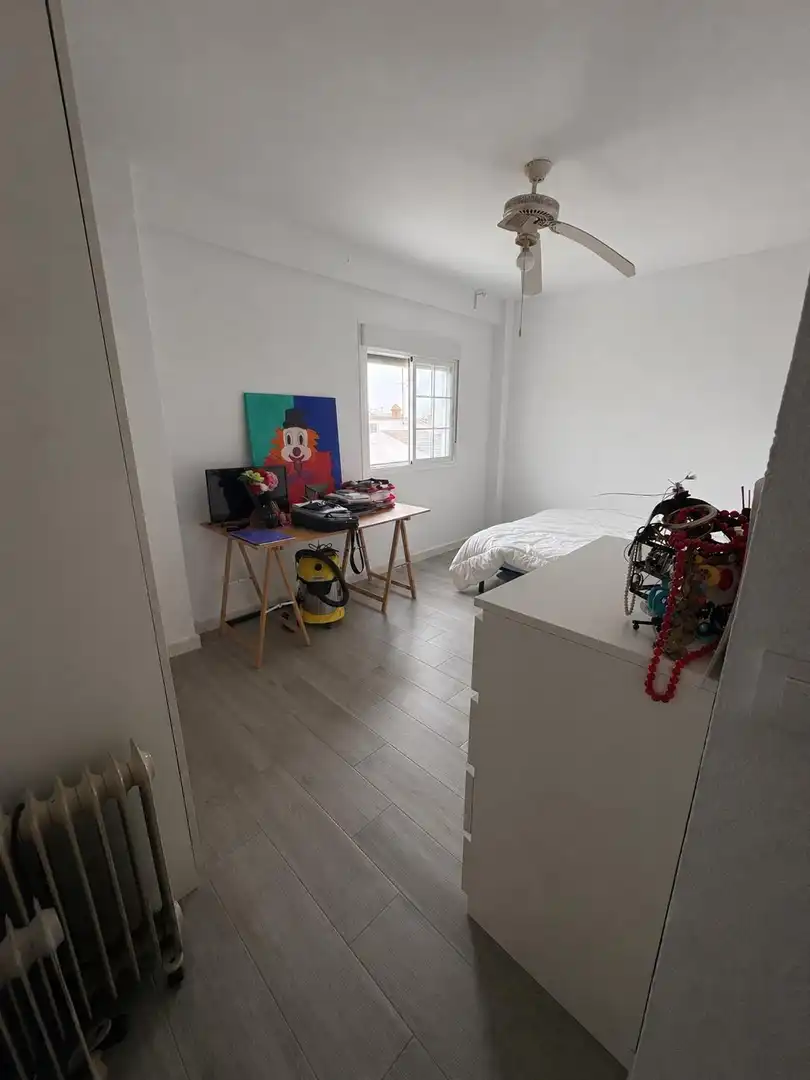 Bedroom of Flat for sale in Sevilla  with Air Conditioner