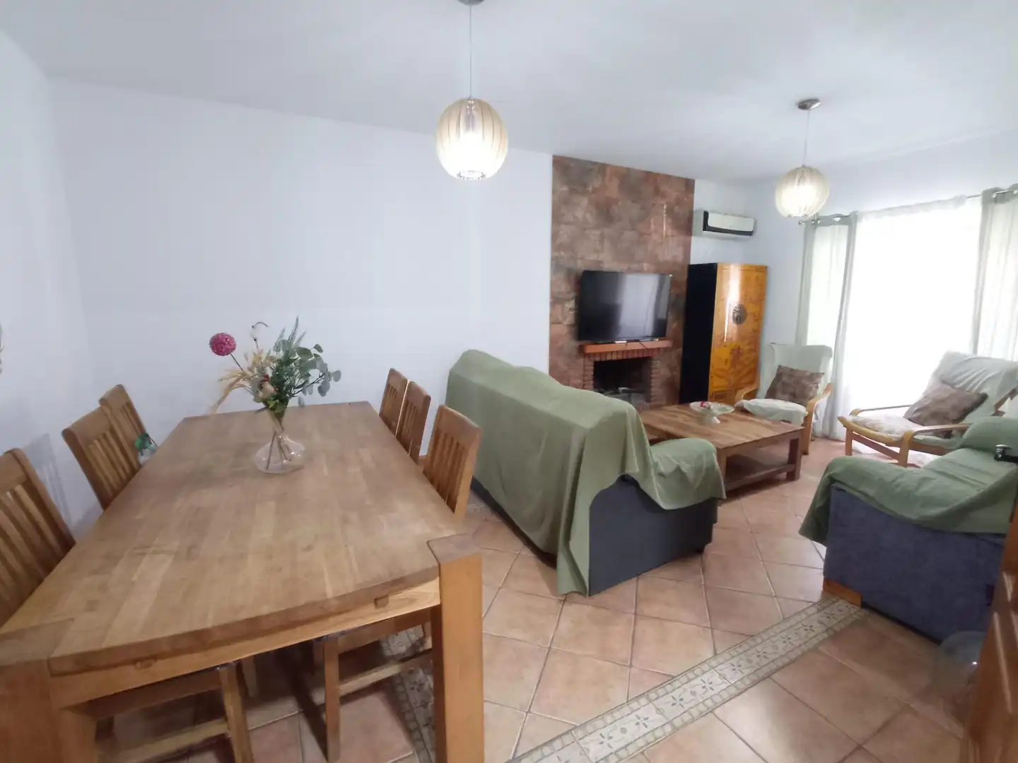 Living room of Houses for sale in Chiclana de la Frontera  with Air Conditioner, Private garden and Terrace