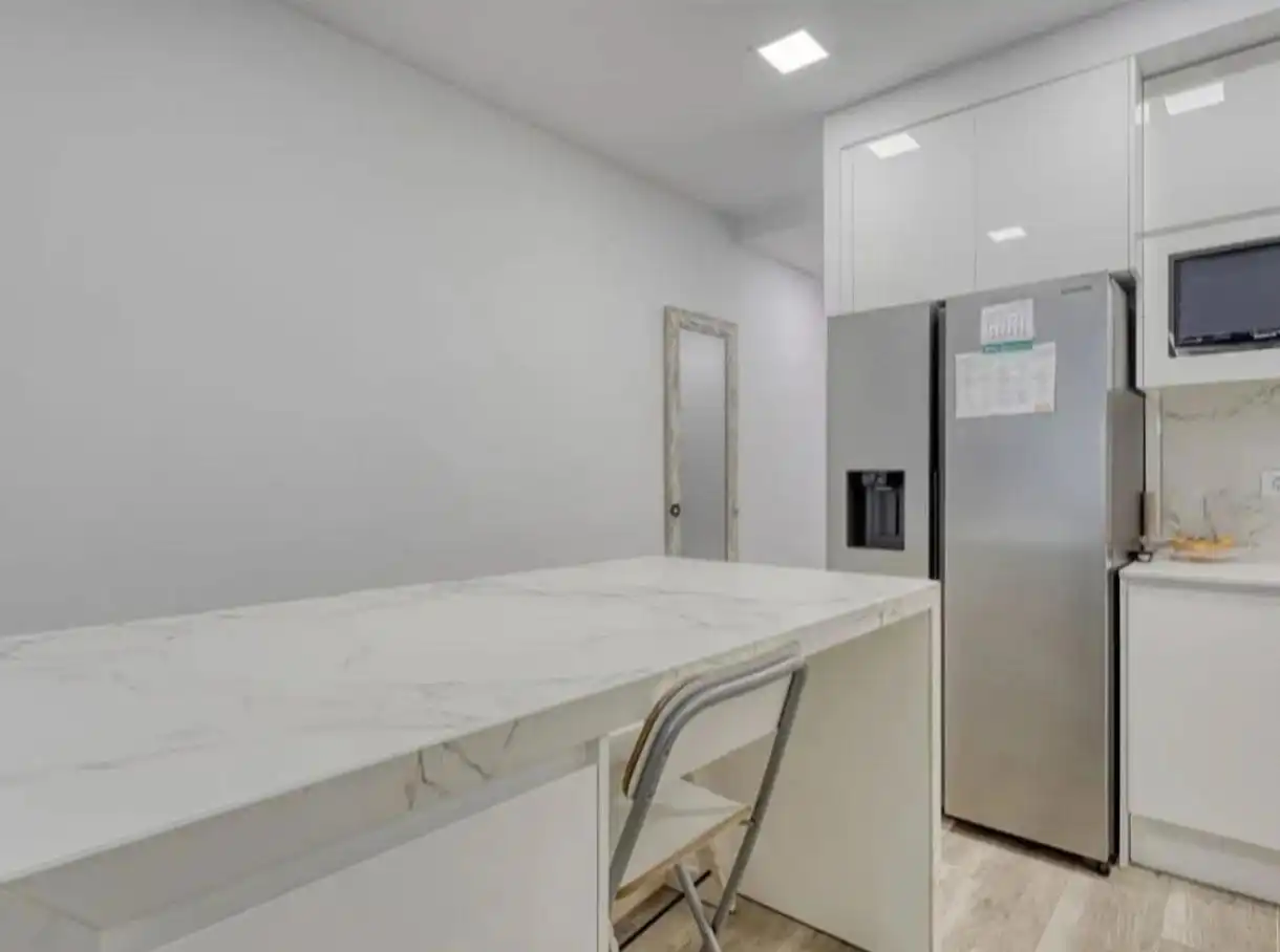 Cuina de Pis en venda en Barcelona amb Aire condicionat, Calefacció i Piscina comunitària