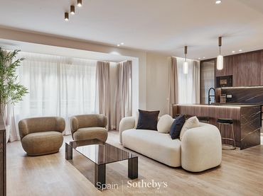 Appartement compact avec ascenseur à vendre à Calle de Castelló
