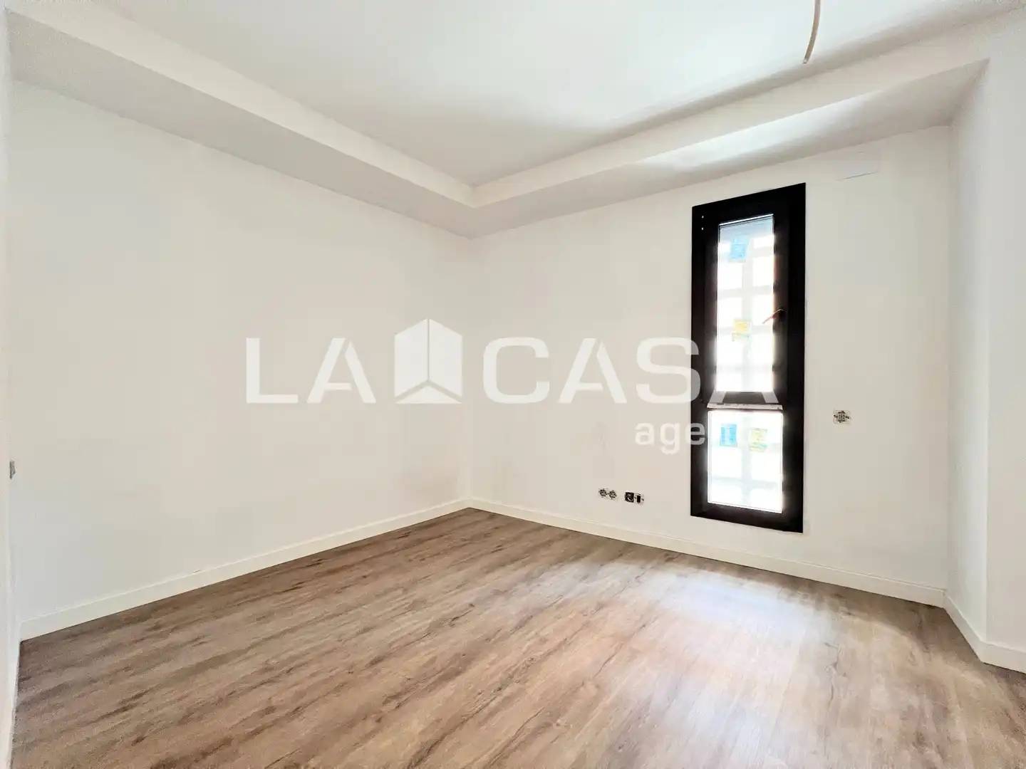 Erdgeschoss zum Verkauf in Carrer Tarragona, Llefià