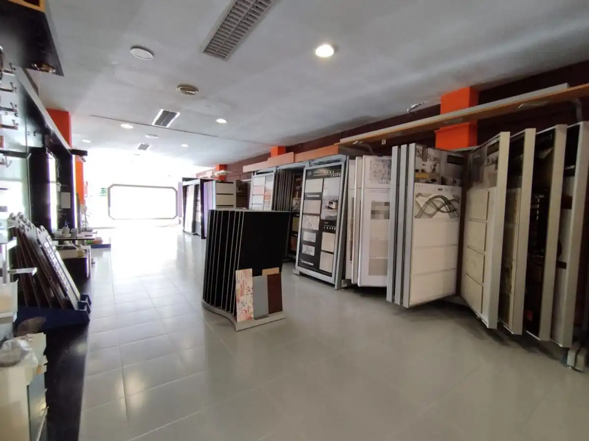 Local comercial en venda a Calle Calle Sor Valentina Mirón, 55, puerta, imagen 6